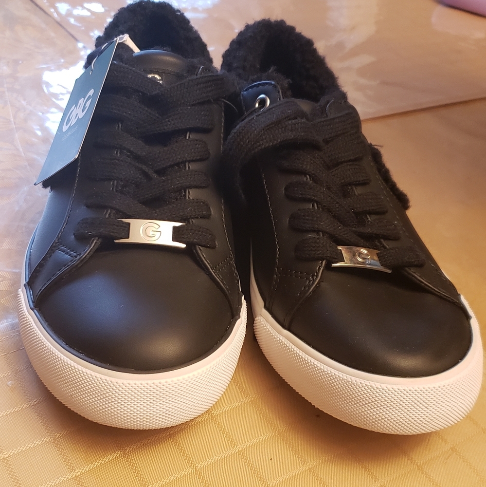 G by guess los angles ladies  sneakers  size 8